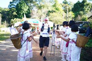 BIB: 3437
                            <button type="button" onclick="openModal(19032293)" class="btn btn-primary btn-sm float-right btn-popup" data-toggle="modal" data-target=".modal-high-quality">
                        <i class="fas fa-shopping-cart"></i> Add to Cart
                    </button>
                                            <button type="button" onclick="isThisMe(19032293, true)" class="btn btn-success btn-sm float-right btn-popup btn-isme hidden" data-toggle="tooltip" data-placement="bottom" title="นี่คือรูปของคุณใช่ไหม คลิกที่นี่เพื่อเอาเข้าอัลบั้ม">
                        <i class="fas fa-plus"></i> Add to album
                    </button>
                    <button type="button" onclick="isThisMe(19032293, false)" class="btn btn-warning btn-sm float-right btn-popup btn-isnotme hidden">
                        <i class="fas fa-ban"></i> Remove from album
                    </button>